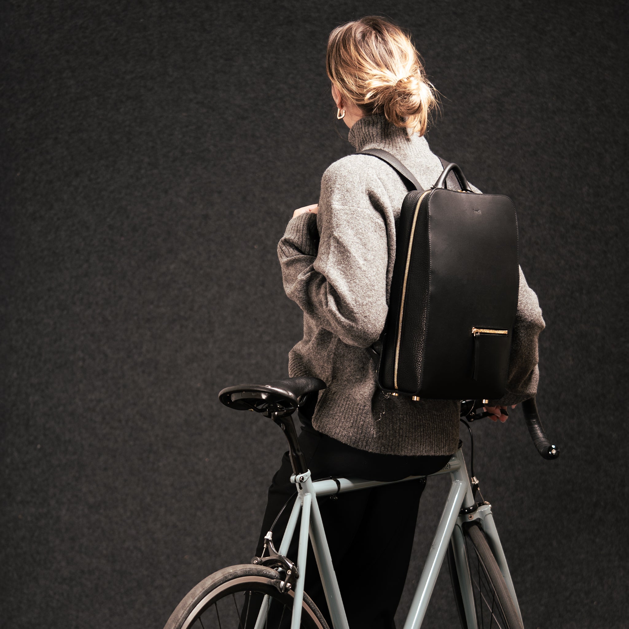 lundi Leather Backpack Chiara Black
