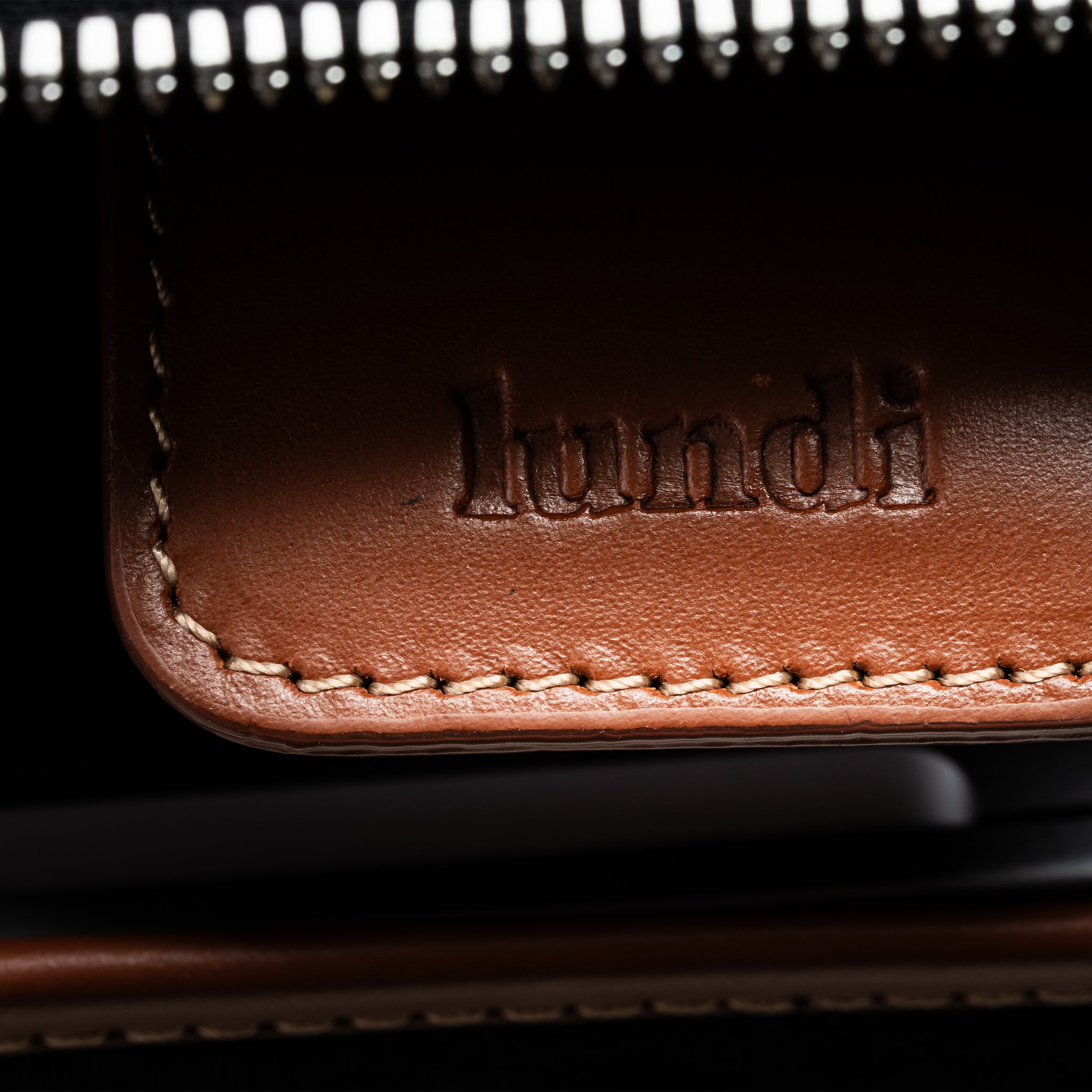 lundi Leather Briefcase | ALESSANDRO Black & Cognac