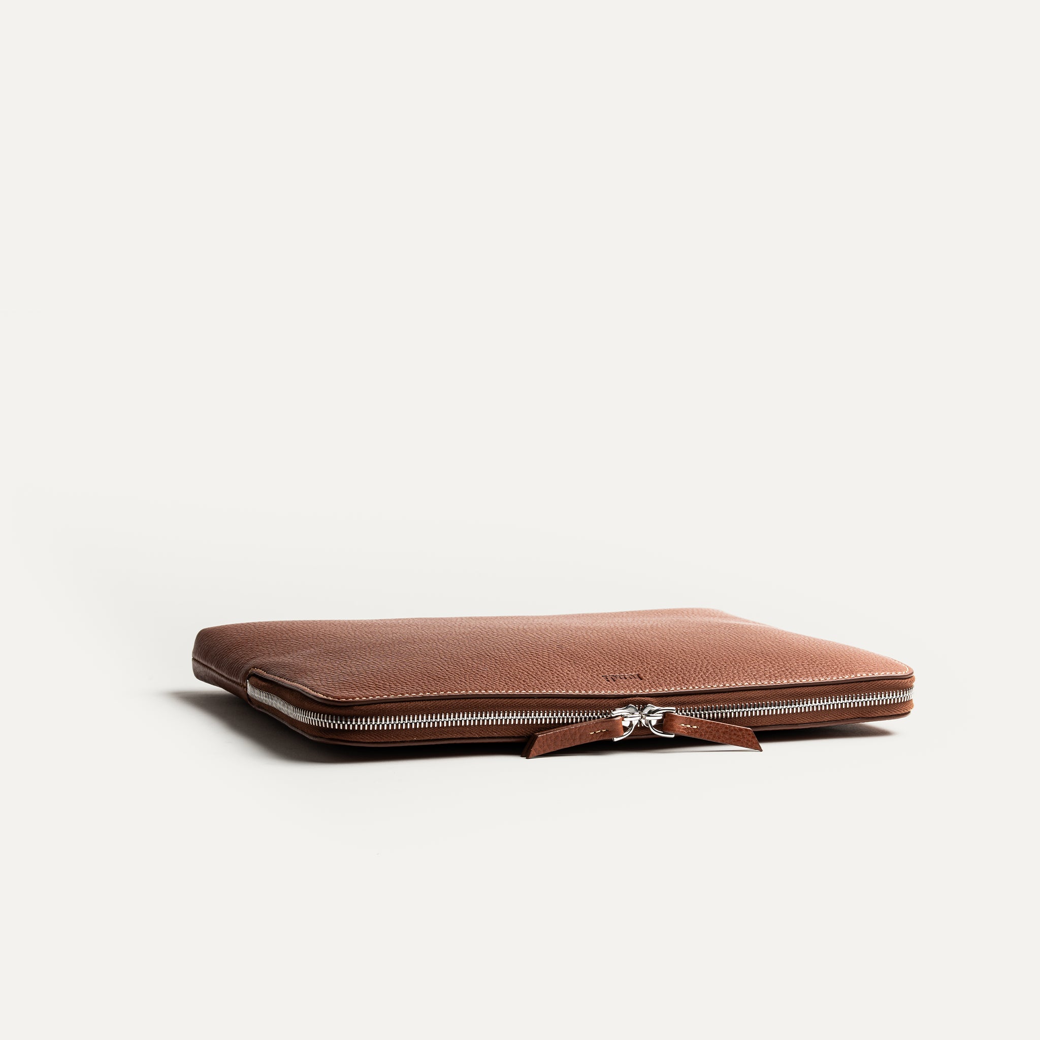 Pochette ordinateur en cuir, avec intérieur en Alcantara
